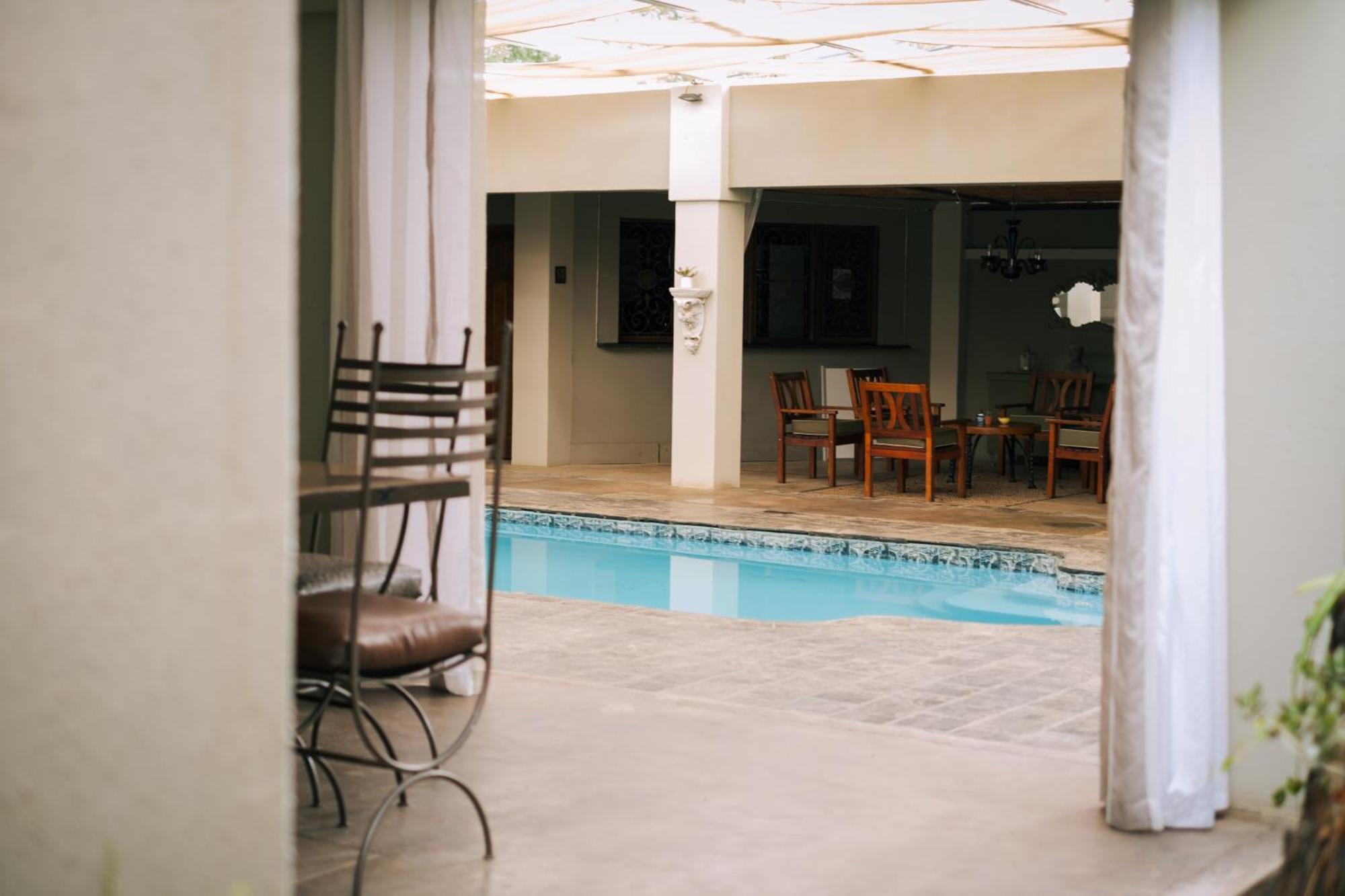 Villa Brocant Guest House Vryburg Экстерьер фото