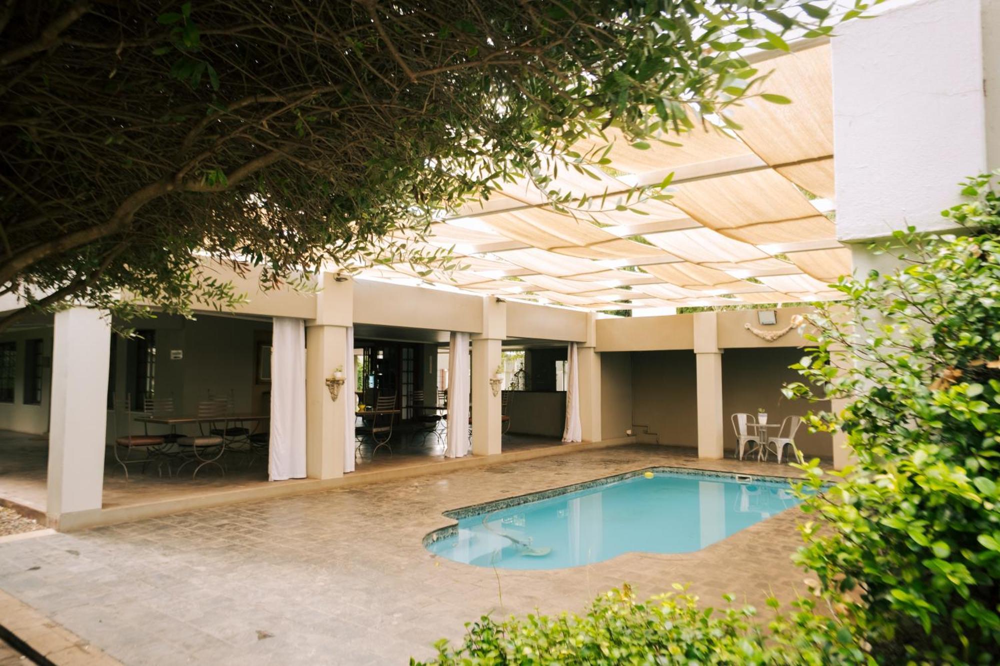 Villa Brocant Guest House Vryburg Экстерьер фото