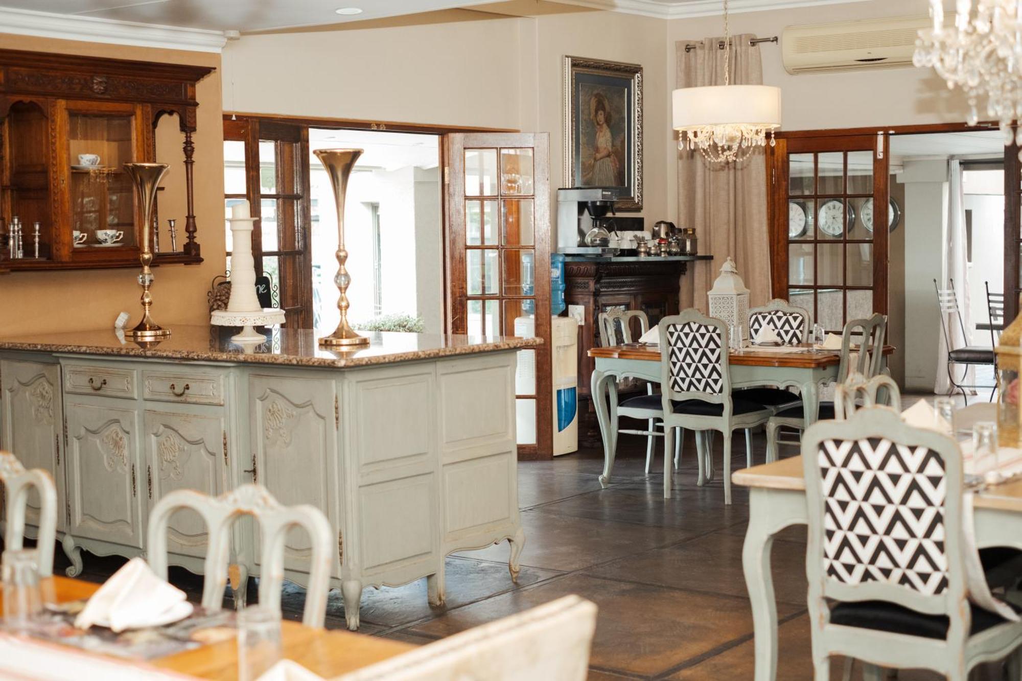 Villa Brocant Guest House Vryburg Экстерьер фото