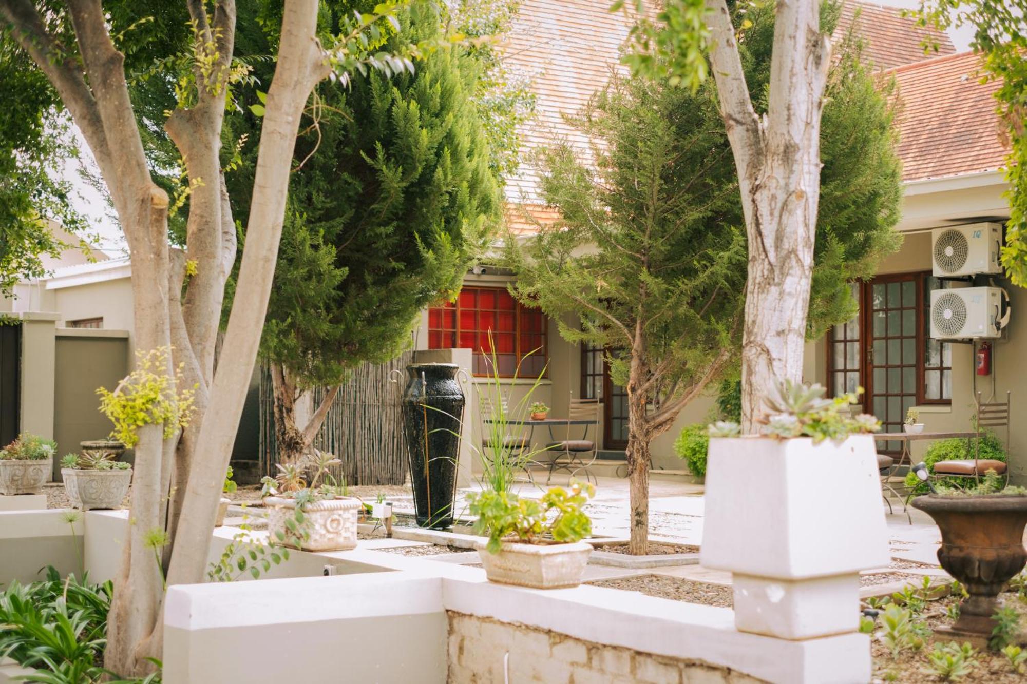 Villa Brocant Guest House Vryburg Экстерьер фото