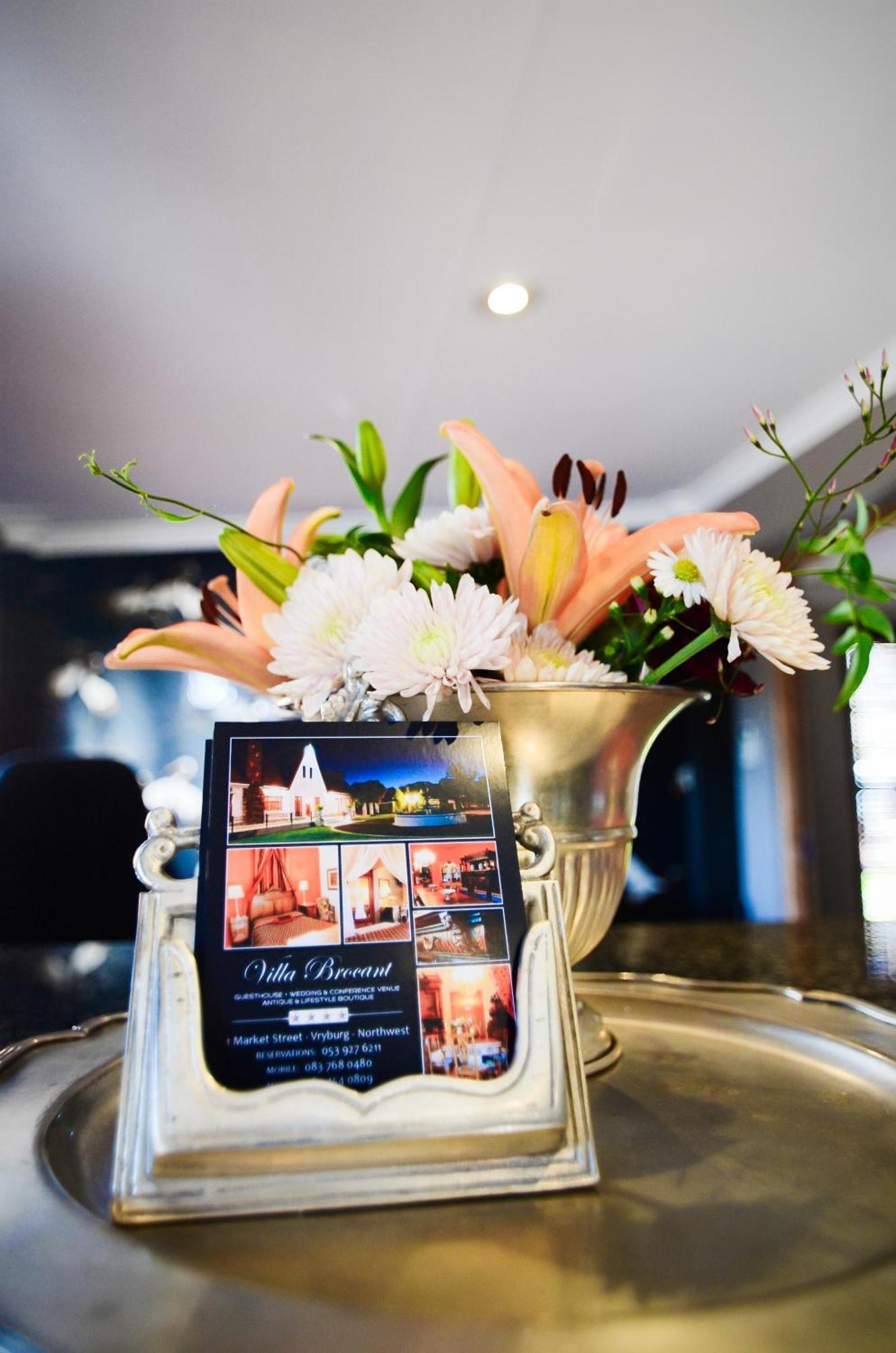 Villa Brocant Guest House Vryburg Экстерьер фото